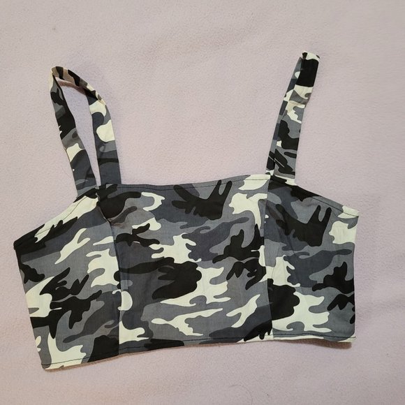 Camo Crop Tank Top - Picture 1 of 3